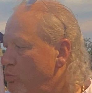 Meet your Posher, Chuck